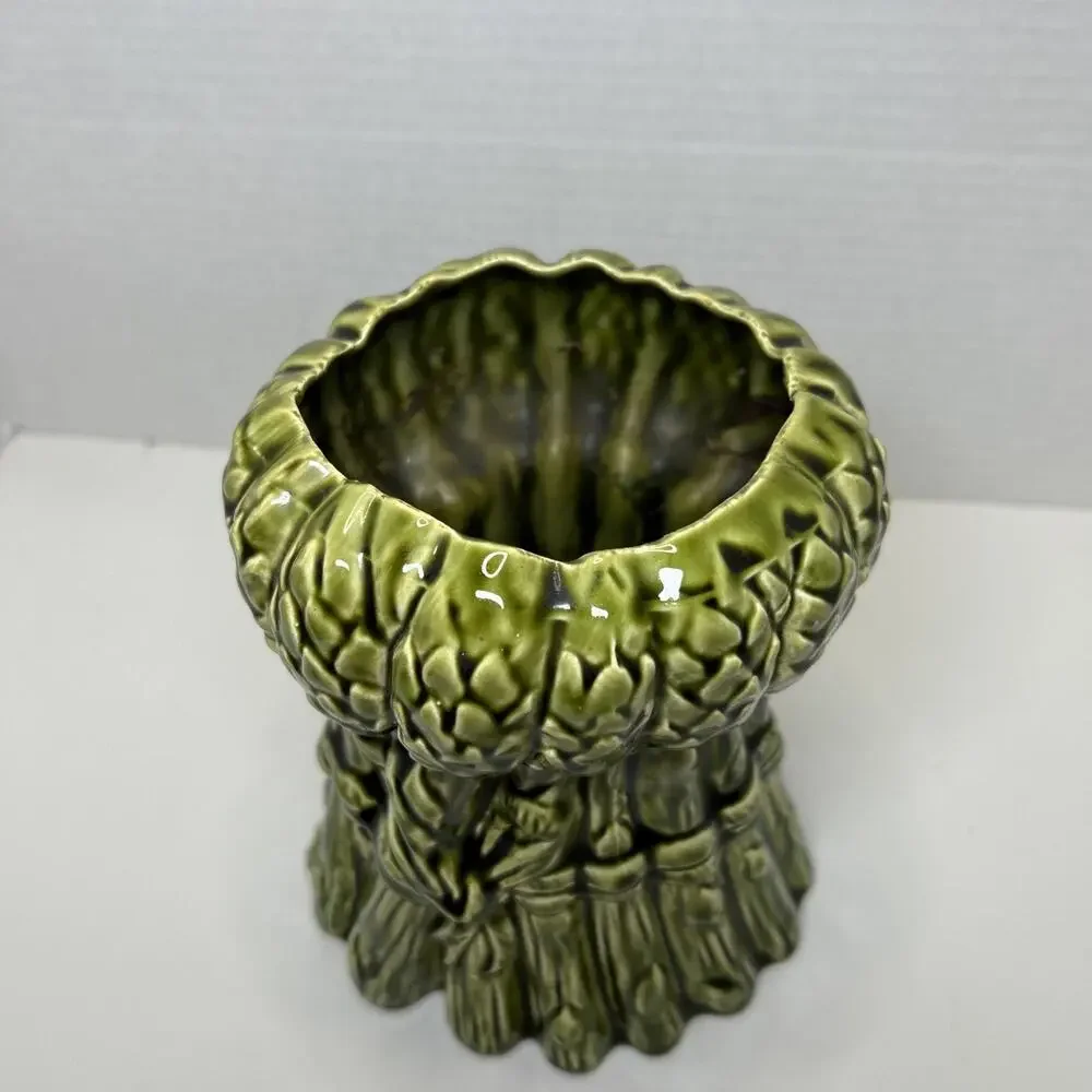 Vtg Ceramic Majolica Style Vase A Stalk Of Green Asparagus Tied With A Ribbon